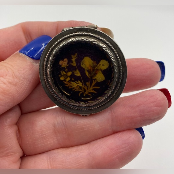 Silver Etched Dried Flower Hinged Trinket Box Vintage - Picture 10 of 14